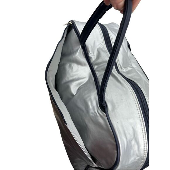Wilson vintage silver bag with navy blue handle and shoulder strap - Picture 11 of 16